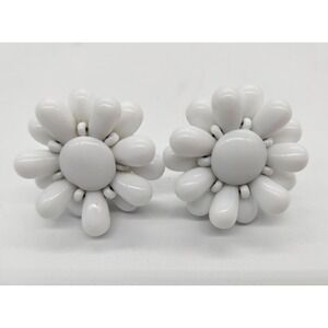 Vintage milk glass earrings